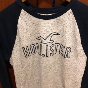 Men’s Long Sleeve Small T-shirt.